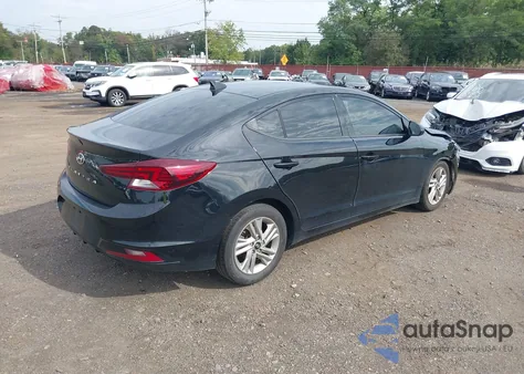 2020 Hyundai Elantra Value Edition z USA, uszkodzony, nr VIN 5NPD84LF5LH525239